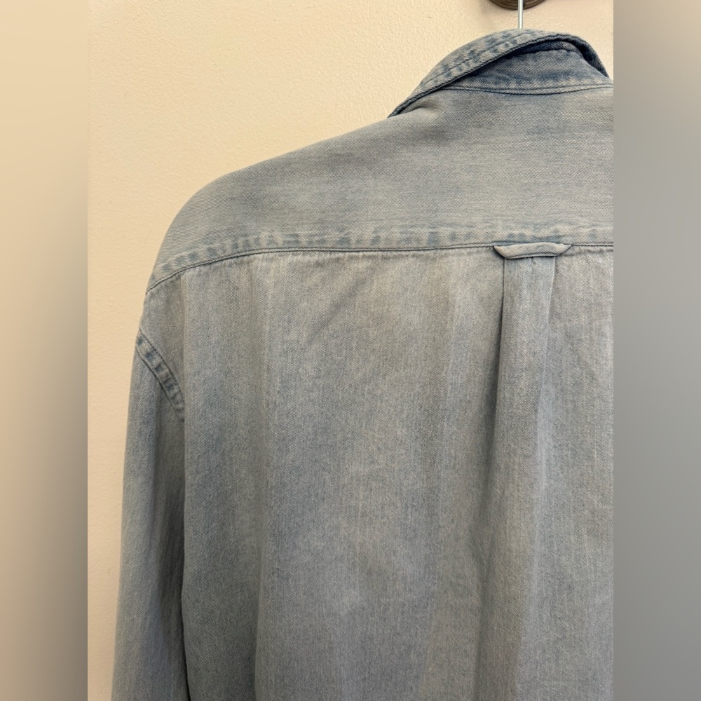 ASOS CHAMBRAY BUTTON DOWN SHIRT - Picture 5 of 7
